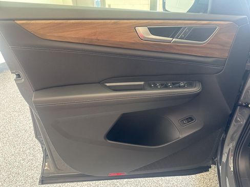 New 2026 Volkswagen Atlas SE image 13