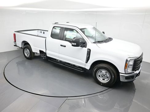 New 2026 Ford F350 XL w/ XL Chrome Package image 38