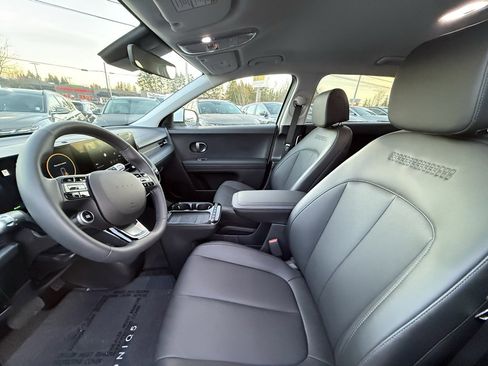Certified 2025 Hyundai Ioniq 5 SEL image 13