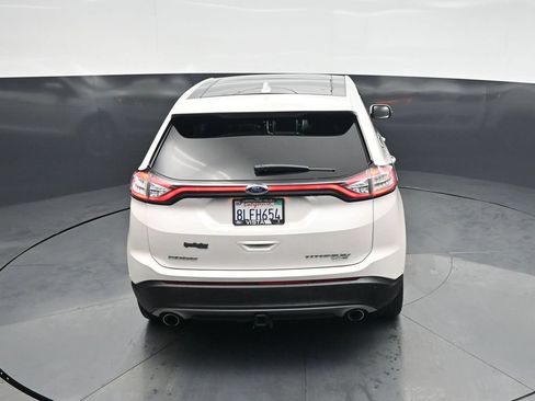 Used 2018 Ford Edge Titanium w/ Equipment Group 302A AWD/4WD image 41