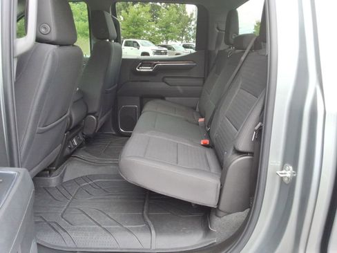 Certified 2024 Chevrolet Silverado 1500 RST AWD/4WD image 18