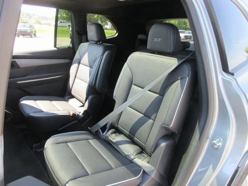 New 2026 Buick Enclave Sport Touring w/ Super Cruise Package AWD/4WD image 14