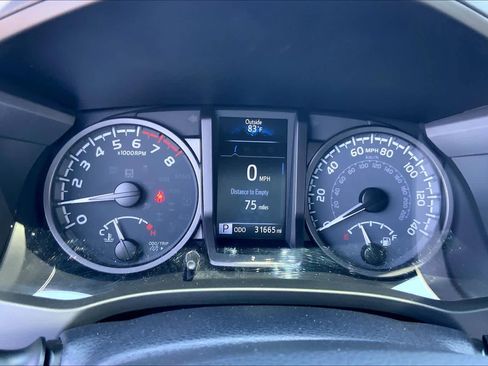 Used 2021 Toyota Tacoma TRD Off-Road AWD/4WD image 26