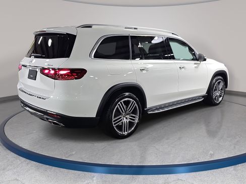 New 2026 Mercedes-Benz GLS 450 4MATIC image 5