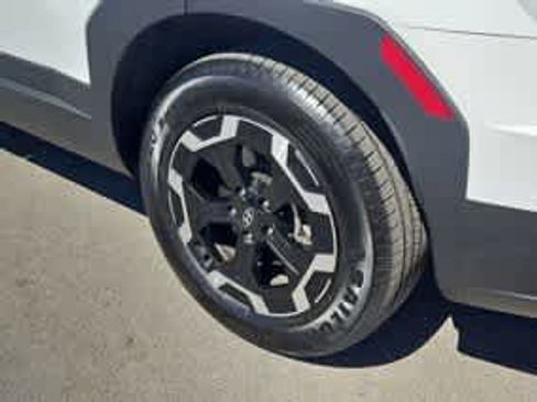 Used 2025 Hyundai Santa Fe SEL AWD/4WD image 18