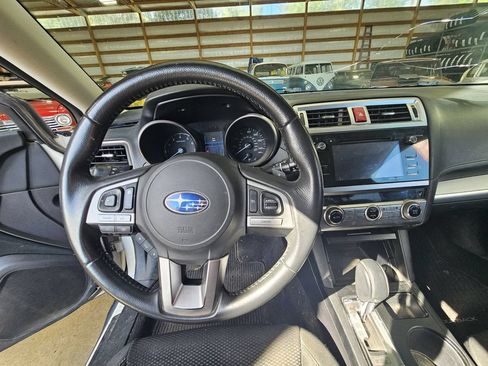 Used 2017 Subaru Outback 2.5i Premium AWD/4WD image 14