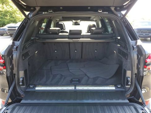 Used 2024 BMW X5 xDrive50e AWD/4WD image 39