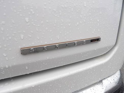 Used 2022 Jeep Grand Wagoneer Series III w/ Rear Seat Video Group 1 image 16