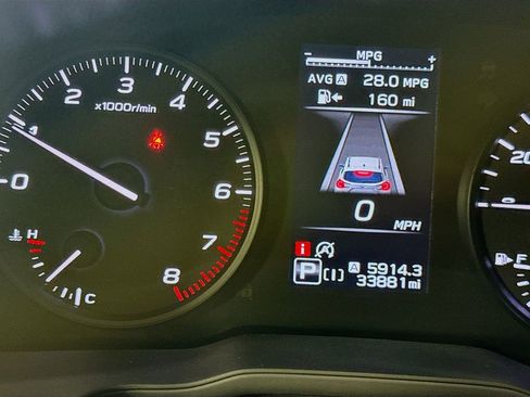 Used 2024 Subaru Crosstrek 2.0i image 14