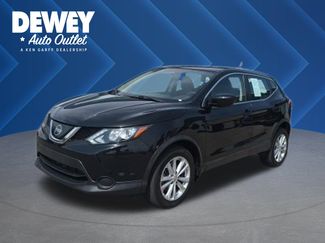 Used 2018 Nissan Rogue Sport S w/ S Appearance Package image 1