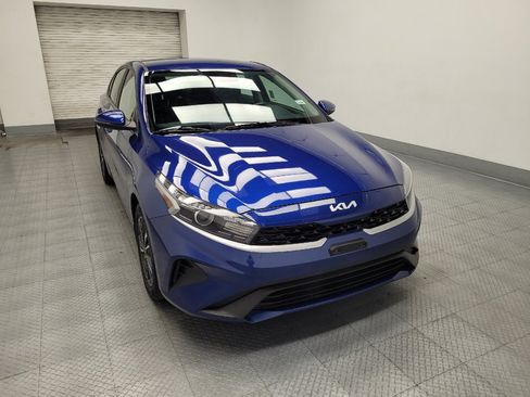 Used 2024 Kia Forte LXS w/ LXS Technology Package FWD image 14