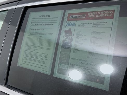 Certified 2021 Jeep Grand Cherokee Laredo w/ Security & Convenience Group image 14