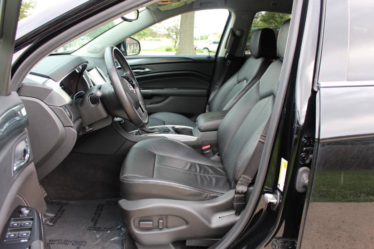 Used 2015 Cadillac SRX FWD image 13