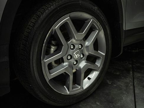Used 2023 Honda Passport EX-L image 3