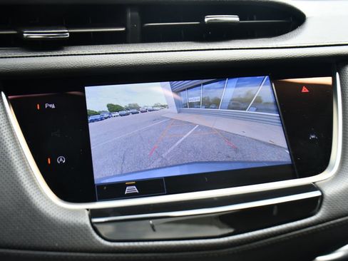 Used 2024 Cadillac XT6 Luxury w/ LPO, Floor Liner Package AWD/4WD image 34
