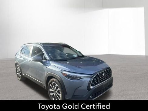 Used 2024 Toyota Corolla Cross XLE w/ Convenience Package AWD/4WD image 1