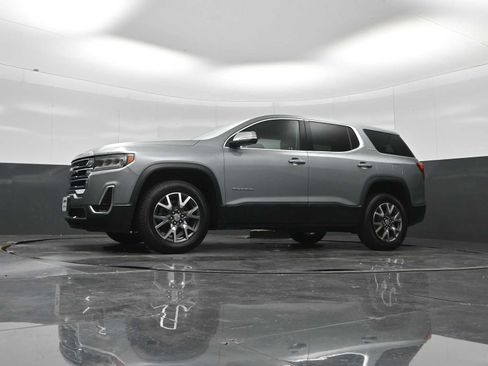Used 2023 GMC Acadia SLE AWD/4WD image 41