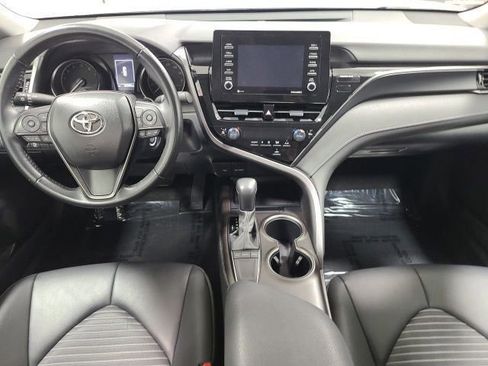 Used 2024 Toyota Camry SE FWD image 2