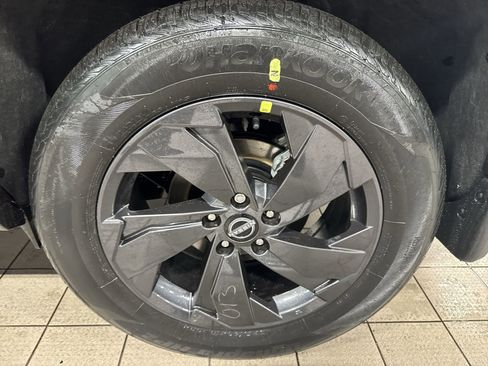 New 2026 Nissan Rogue SV w/ Cold Weather Package AWD/4WD image 13