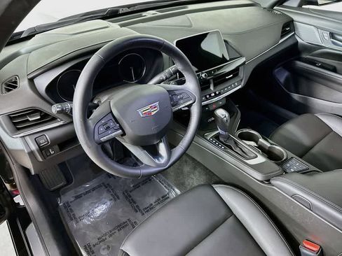 Used 2023 Cadillac CT4 Luxury RWD image 2