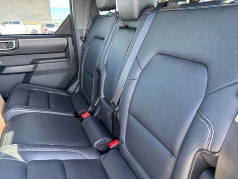 New 2026 Ford Bronco Badlands w/ Sasquatch Package AWD/4WD image 15