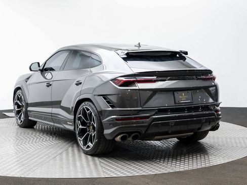 Used 2023 Lamborghini Urus Performante image 4