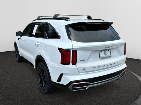 Used 2022 Kia Sorento SX image 3