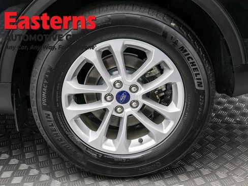 Used 2021 Ford Escape SE image 8