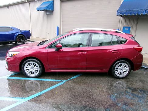 Used 2018 Subaru Impreza 2.0i Premium w/ Popular Package #2 image 3