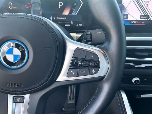 Used 2023 BMW i4 eDrive40 w/ M Sport Package RWD image 21