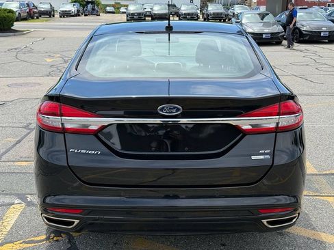 Used 2017 Ford Fusion SE w/ Equipment Group 202A AWD/4WD image 5