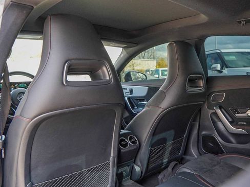 Used 2021 Mercedes-Benz CLA 250 image 28