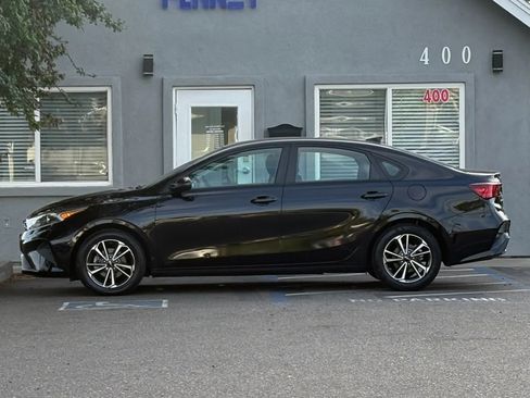 Used 2023 Kia Forte LXS w/ LXS Technology Package image 8