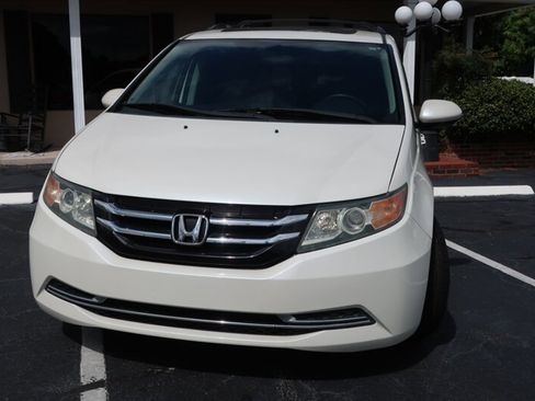 Used 2015 Honda Odyssey EX-L image 2