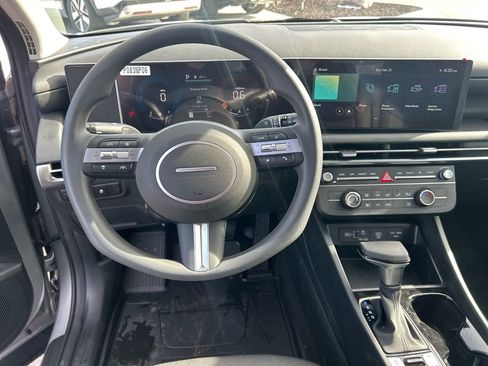 New 2026 Hyundai Tucson SE image 12