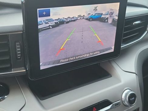 Used 2023 Ford Explorer XLT w/ Equipment Group 202A RWD image 30