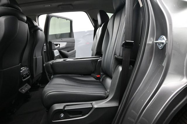 Used 2025 Acura MDX w/ Technology Package FWD image 18