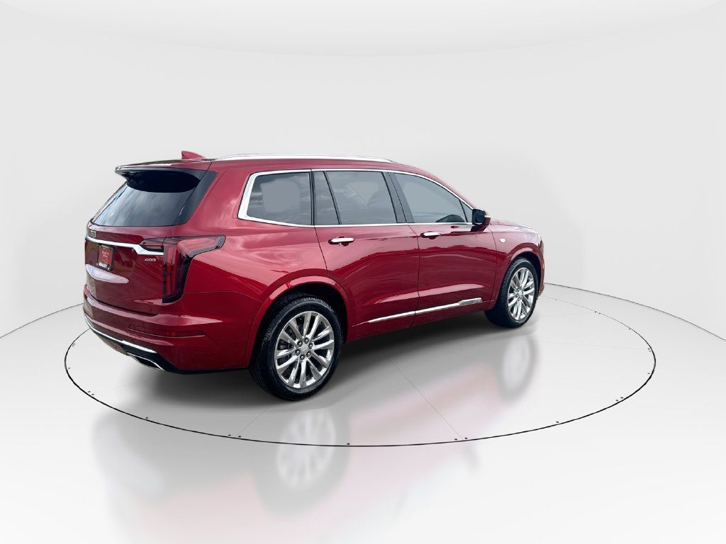 Used 2023 Cadillac XT6 Premium Luxury w/ Technology Package FWD image 8