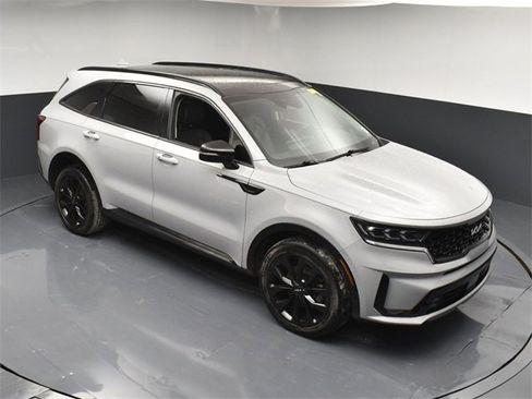 Certified 2023 Kia Sorento SX image 41