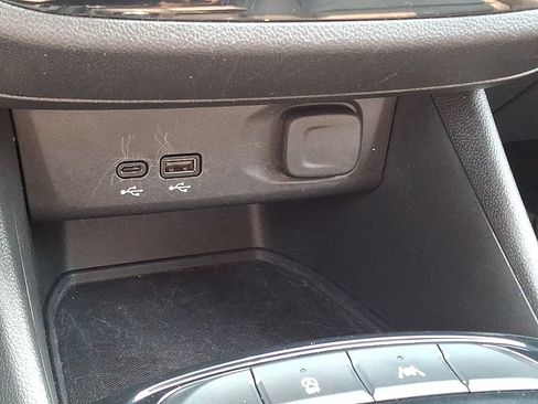 Used 2024 Buick Envista Sport Touring w/ Convenience I Package FWD image 24