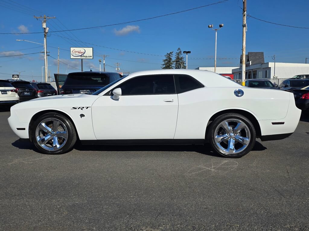 Used 2014 Dodge Challenger R/T RWD image 9