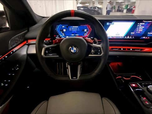 Used 2025 BMW M5 w/ Carbon Package AWD/4WD image 5