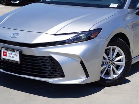 Used 2026 Toyota Camry LE FWD image 6