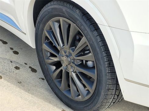 Used 2020 Hyundai Palisade Limited image 7