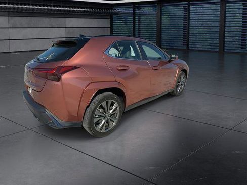 Certified 2025 Lexus UX 300h FWD w/ Accessory Package (Z2) image 7