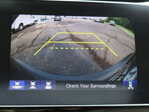 Used 2020 Honda CR-V Touring image 32