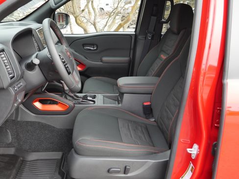 Certified 2024 Nissan Frontier PRO-4X w/ Pro Convenience Package image 3