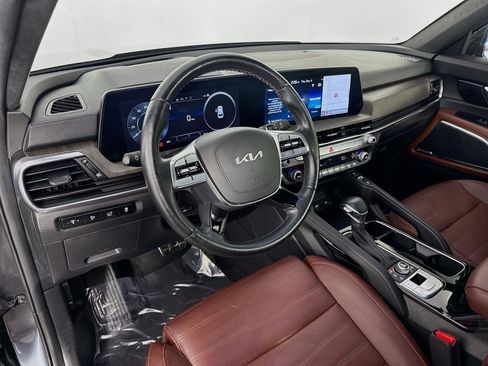 Certified 2024 Kia Telluride SX Prestige image 9