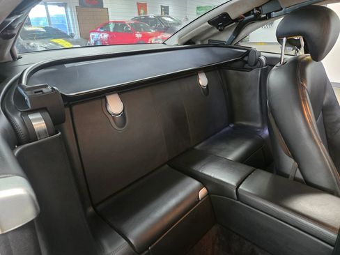 Used 2007 Mercedes-Benz SL 600 image 17