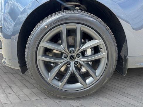 New 2026 Land Rover Range Rover Sport Dynamic SE AWD/4WD image 9